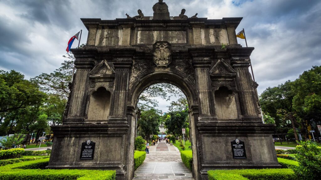 Arch of the Centuries, Manila