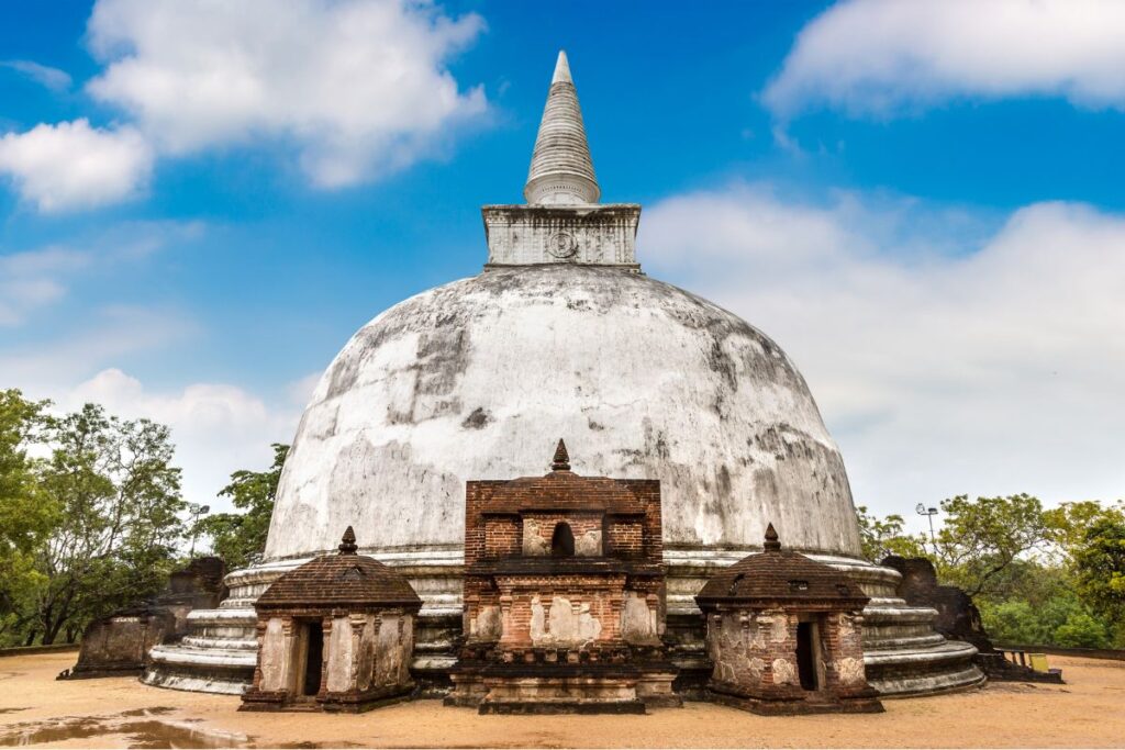 Kiri Vihara, Polonnaruwa, Sri Lanka